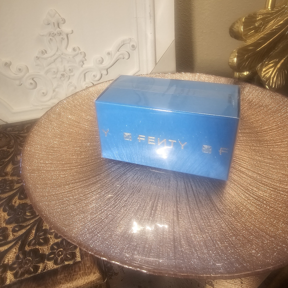 Fenty Blue Box - Picture 8 of 13
